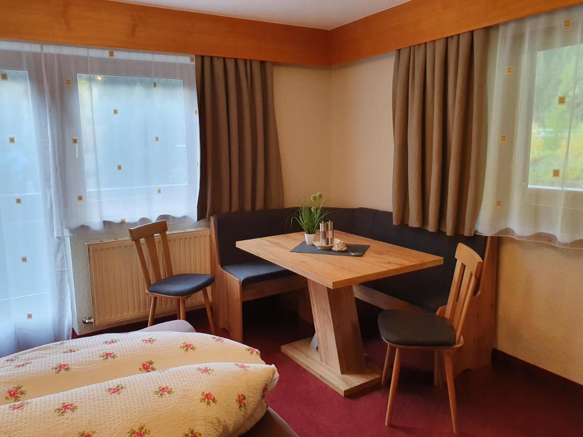 Karlinger Apartment